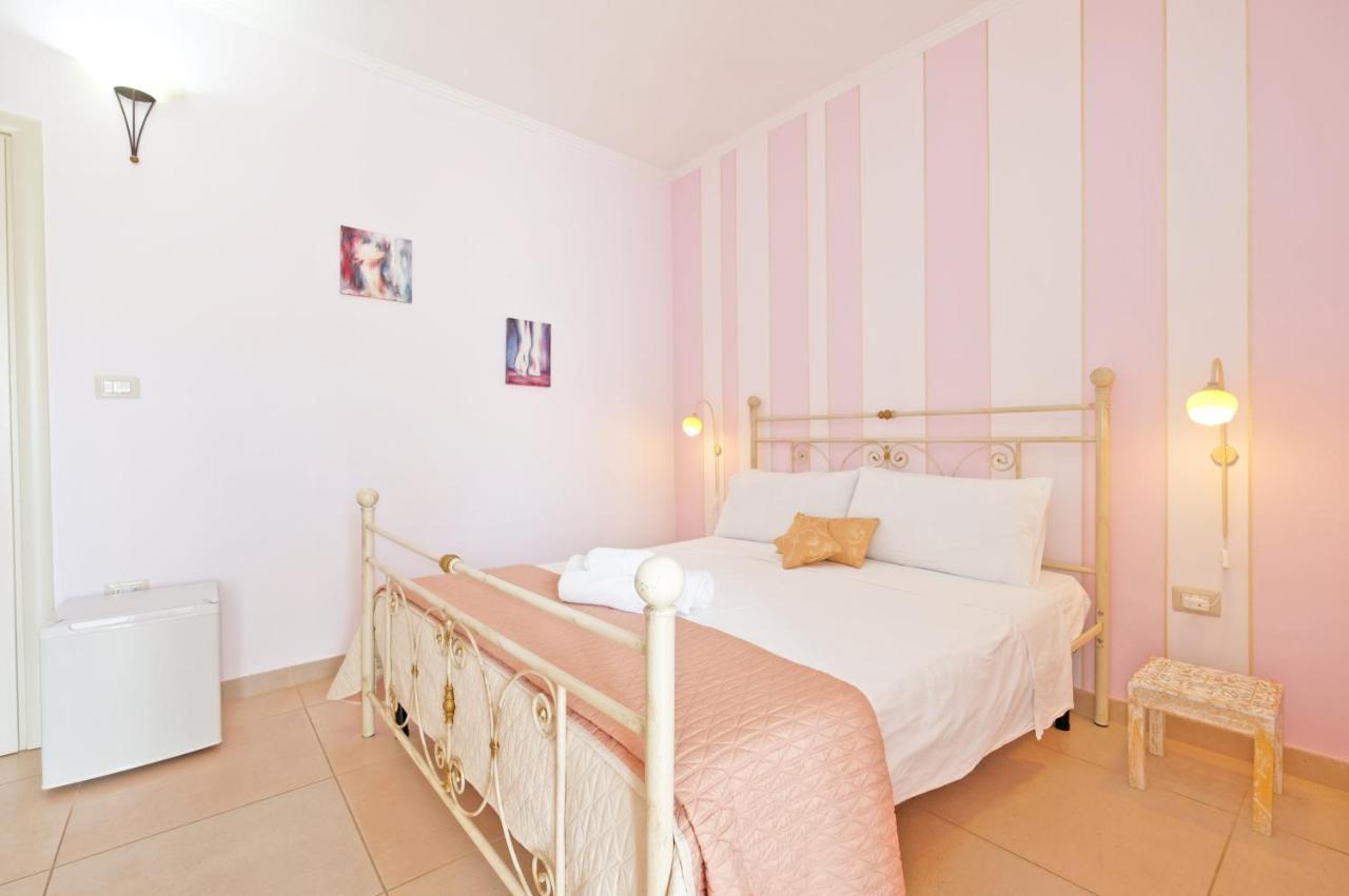 Adua Art Bed & Breakfast Castrignano del Capo Exterior foto