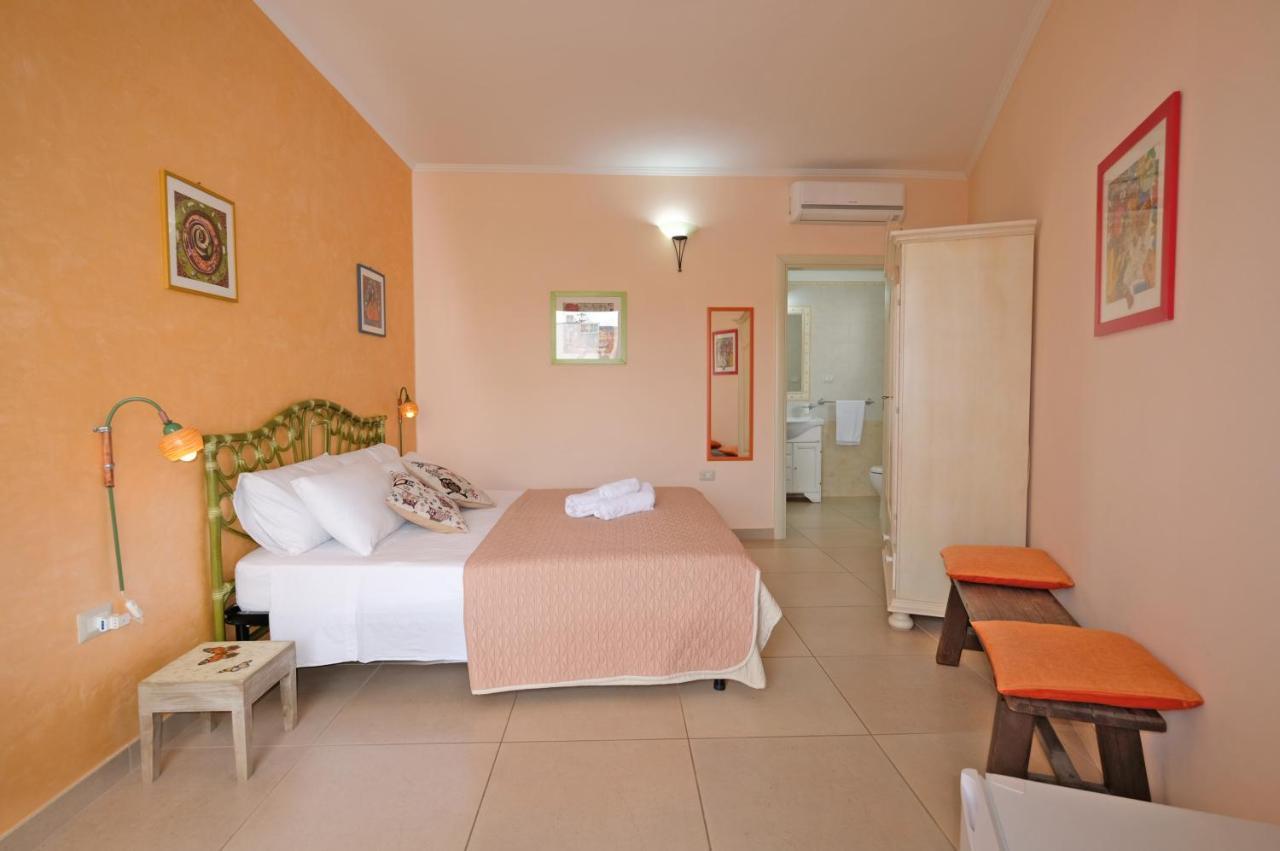 Adua Art Bed & Breakfast Castrignano del Capo Exterior foto